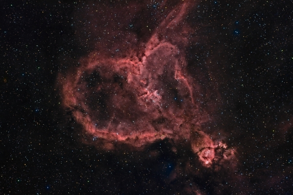 ic-1805-the-heart-nebula-2000BD6B6EBC-2BC0-0E00-44E9-6365D7FD7DA2.jpg