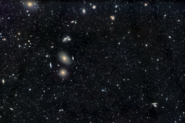 m84-the-markarian-chain-2-20004DD593D7-7A06-4F27-BDFC-E4D9598B52CE.jpg